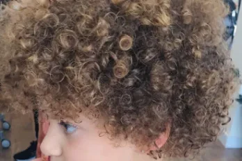 PELUQUERÍA Y ESTÉTICA SISTER'S. Método Curly
