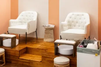 Ayovi Beauty Center