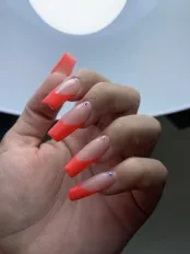 ALBA VILLALTA ·NAILS & BEAUTY·