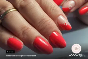 Ali Correia Nail Designer
