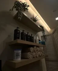 FLORES BEAUTY SALON
