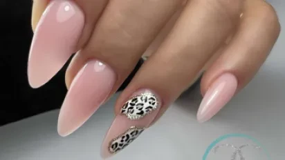 Requena GG Nails Patricia Merchante