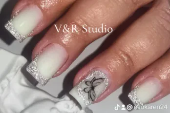 V&R Studio Nails and Lashes
