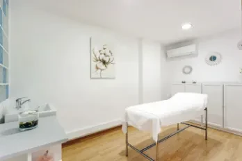 V BEAUTY CLINIC