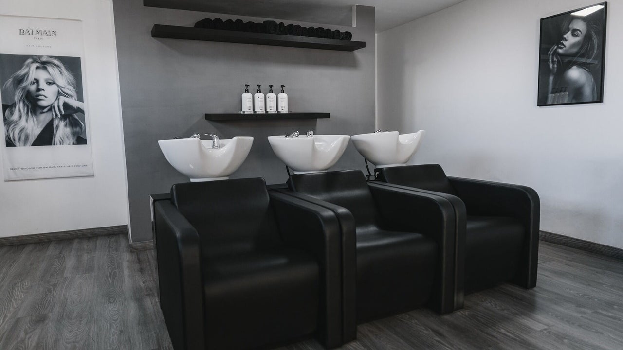 AAURA Beauty & Wellness