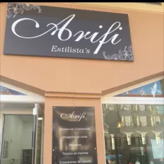 Nora Arifi estilistas